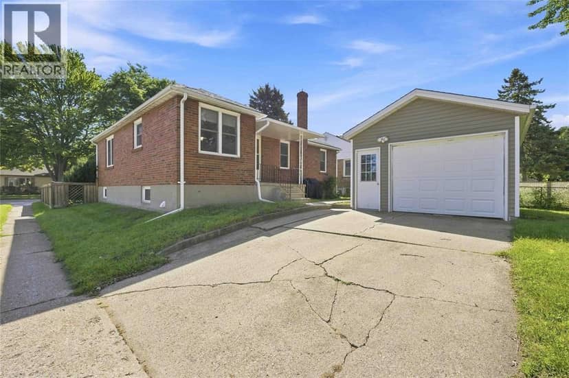 721 William Avenue — photo 4 of 40