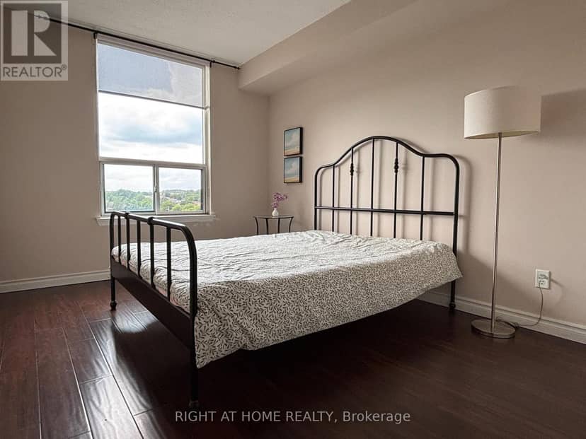 808 - 135 Hillcrest Avenue S — photo 10 of 12