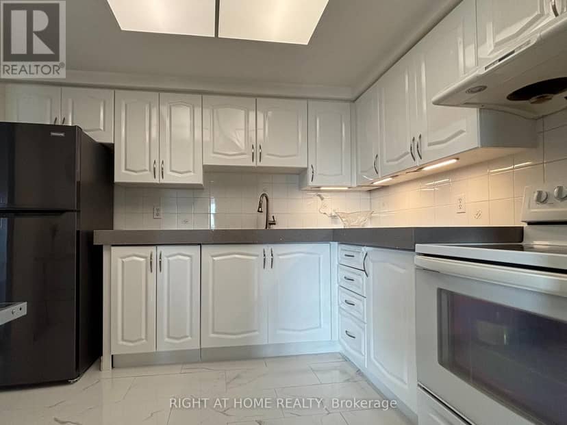 808 - 135 Hillcrest Avenue S — photo 8 of 12