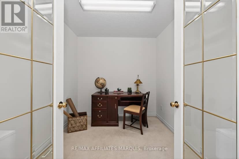 11 Decaria Boulevard — photo 12 of 40