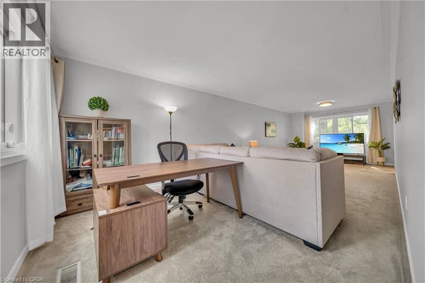 121 UNIVERSITY Avenue E Unit# 101 — photo 5 of 40