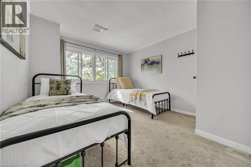 121 UNIVERSITY Avenue E Unit# 101 — photo 25 of 40