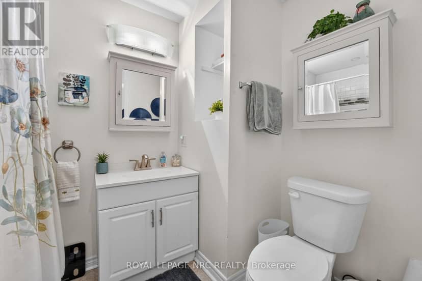 63 Oakwood Street — photo 14 of 40