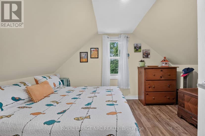 63 Oakwood Street — photo 21 of 40
