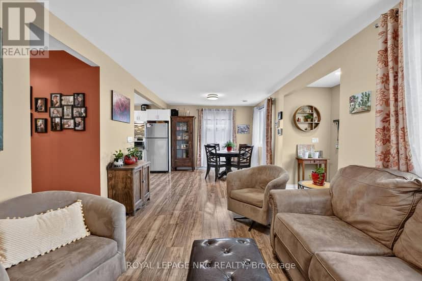 63 Oakwood Street — photo 6 of 40
