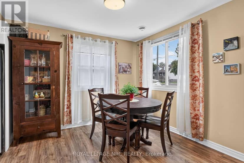 63 Oakwood Street — photo 8 of 40