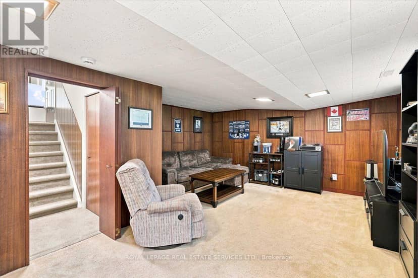 142 Cass Avenue — photo 20 of 26