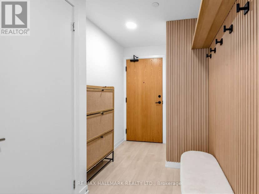 1311 - 7950 Bathurst Street — photo 4 of 37