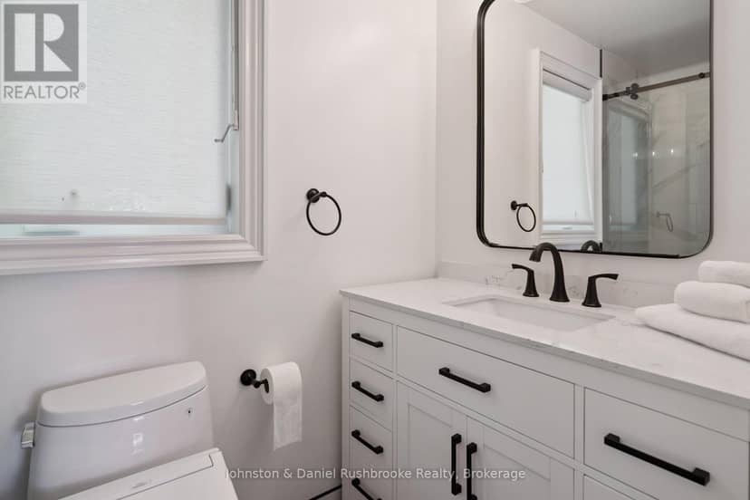 26 King Street — photo 14 of 37