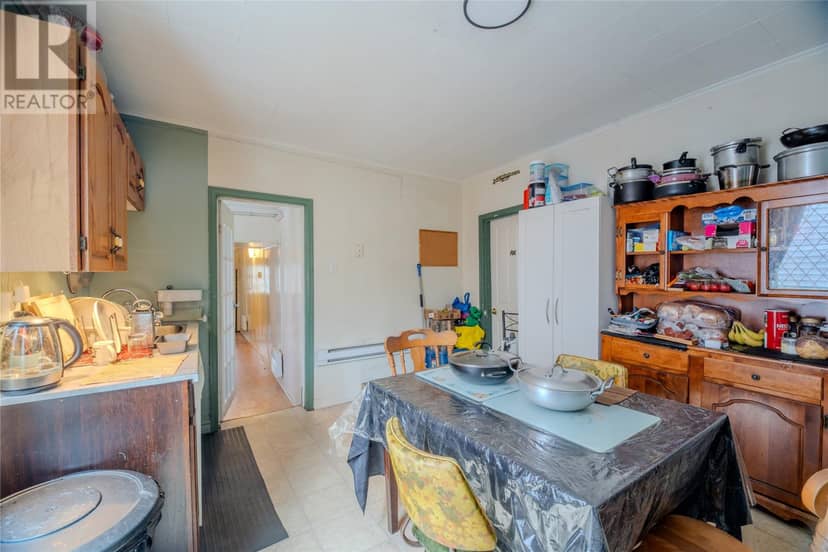 78 Cabot Street — photo 4 of 16