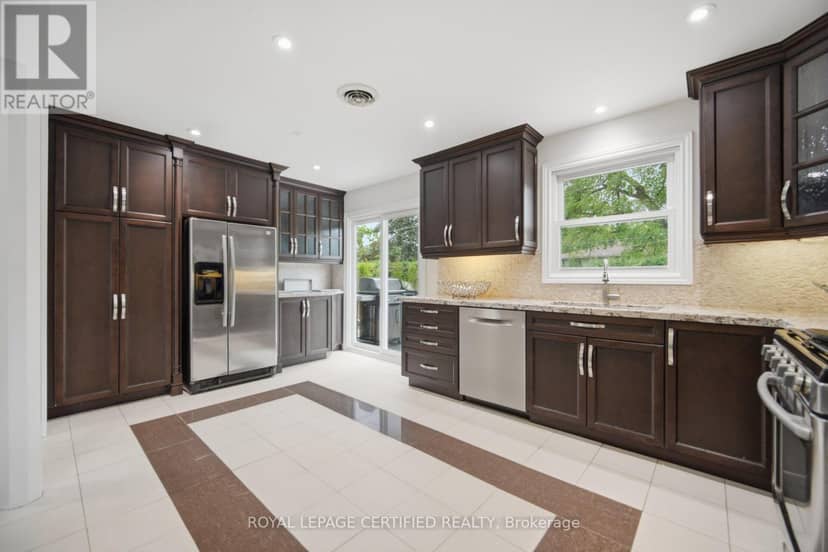 3490 Rexway Drive — photo 12 of 40