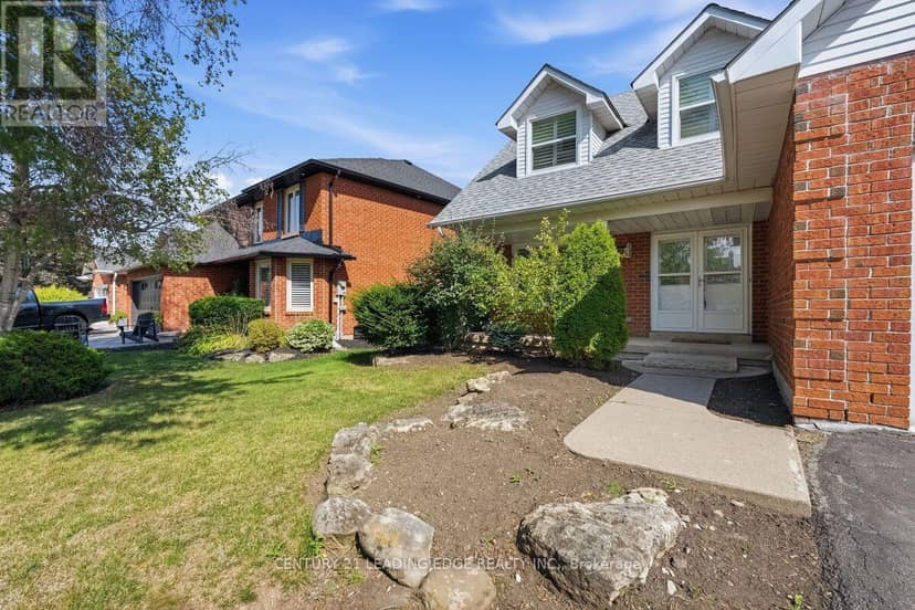 2409 Butternut Crescent, Burlington, photo 3