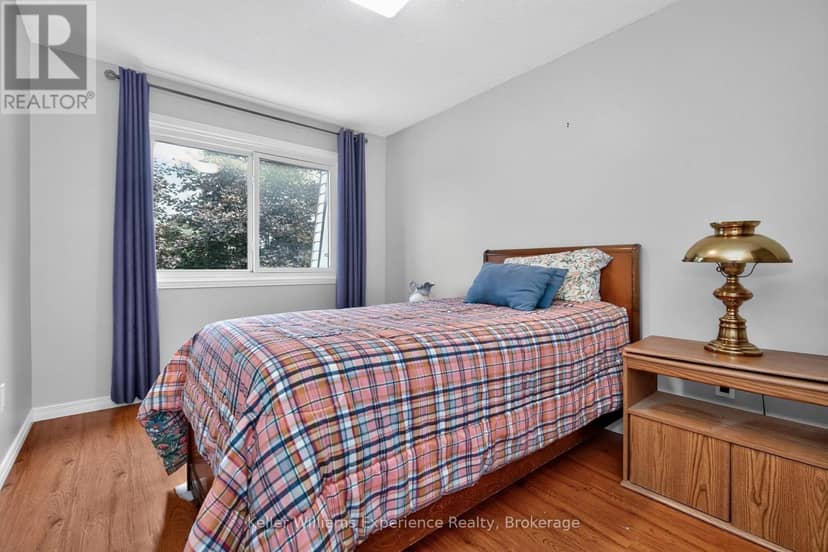 85 - 778 William Street — photo 14 of 29