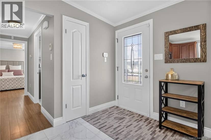 266 Bonaventure Street — photo 3 of 29