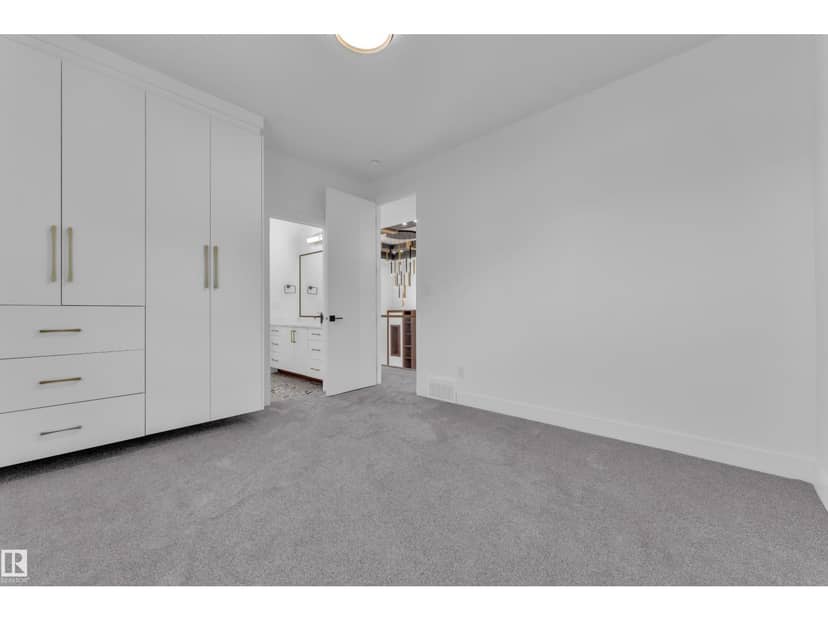 2258 63 AV — photo 22 of 40