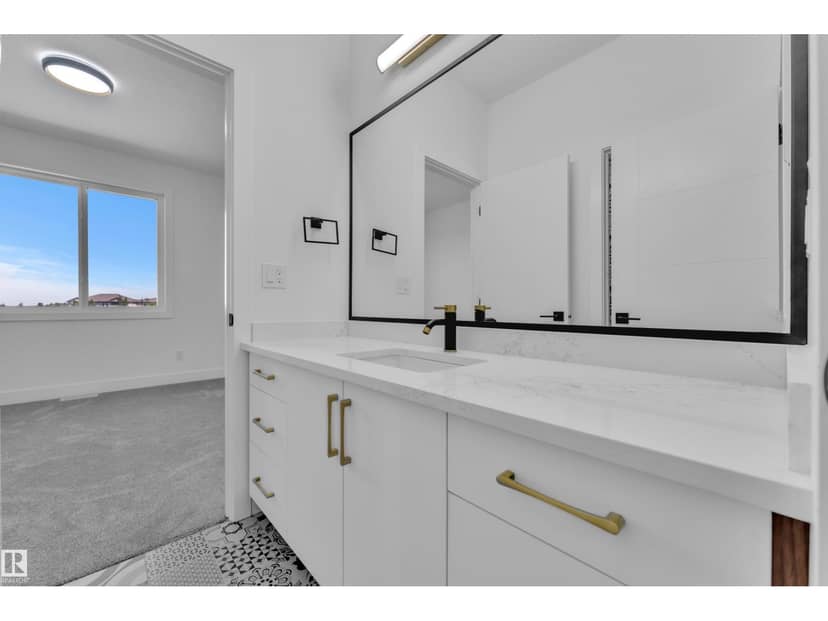 2258 63 AV — photo 21 of 40