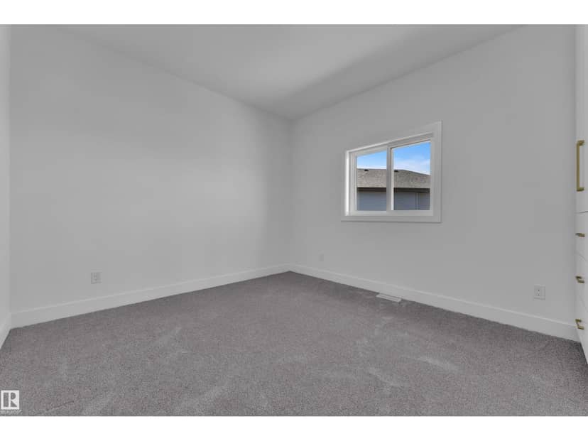 2258 63 AV — photo 23 of 40