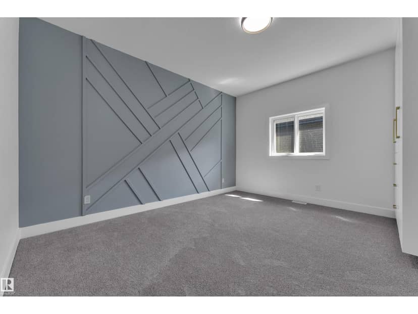 2258 63 AV — photo 15 of 40