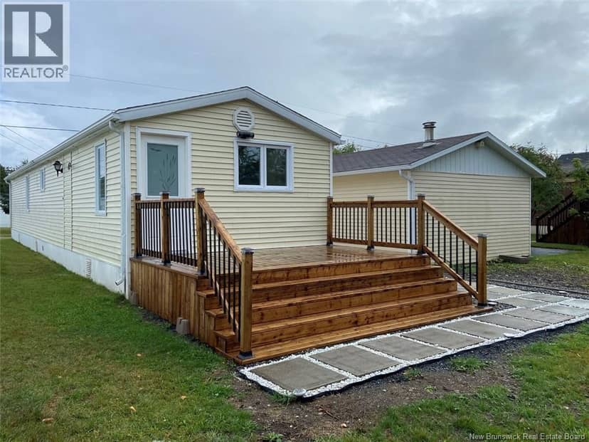 28 Le Paradis Street — photo 16 of 17