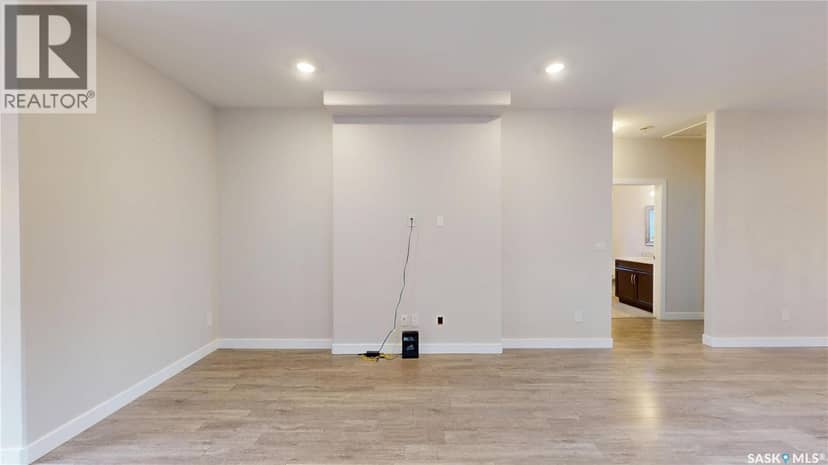 239 Bentley COURT — photo 10 of 40