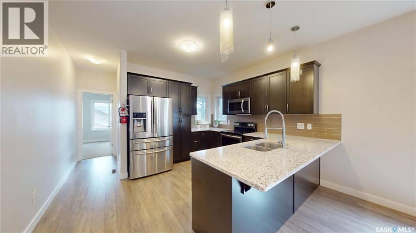 239 Bentley COURT — photo 3 of 40