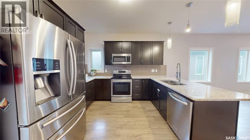 239 Bentley COURT — photo 4 of 40