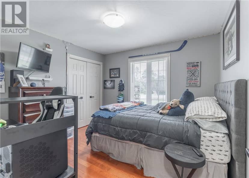 289 Gravel Drive — photo 15 of 40
