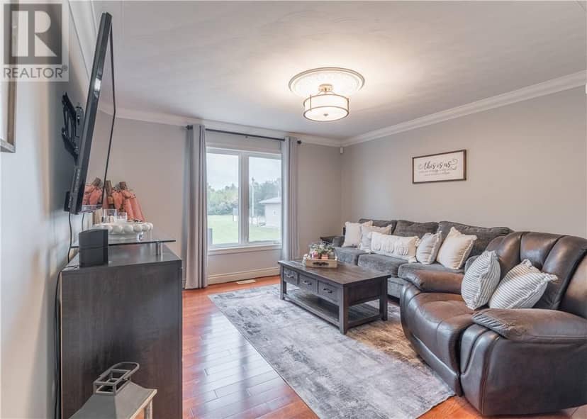 289 Gravel Drive — photo 4 of 40