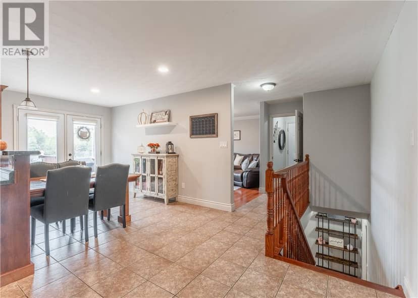 289 Gravel Drive — photo 7 of 40