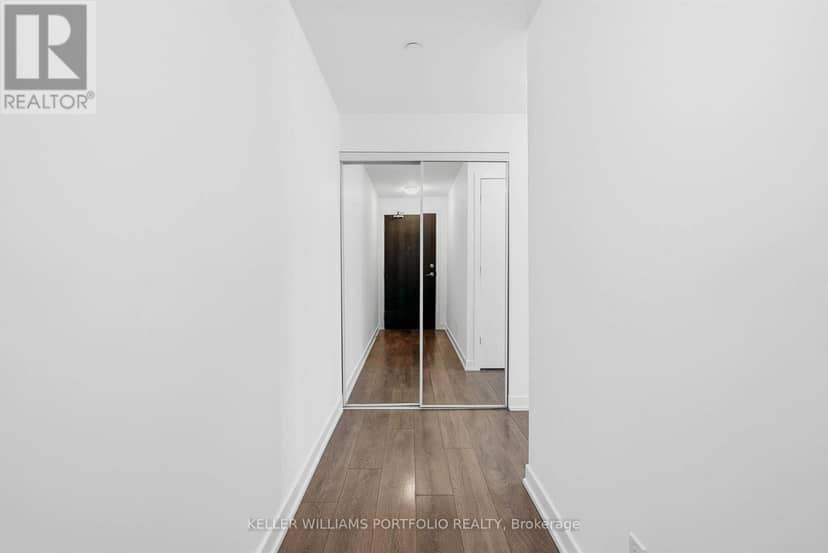 1009 - 50 Bruyeres Mews — photo 3 of 36