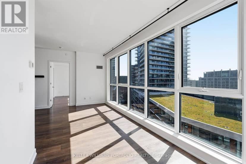 1009 - 50 Bruyeres Mews — photo 8 of 36