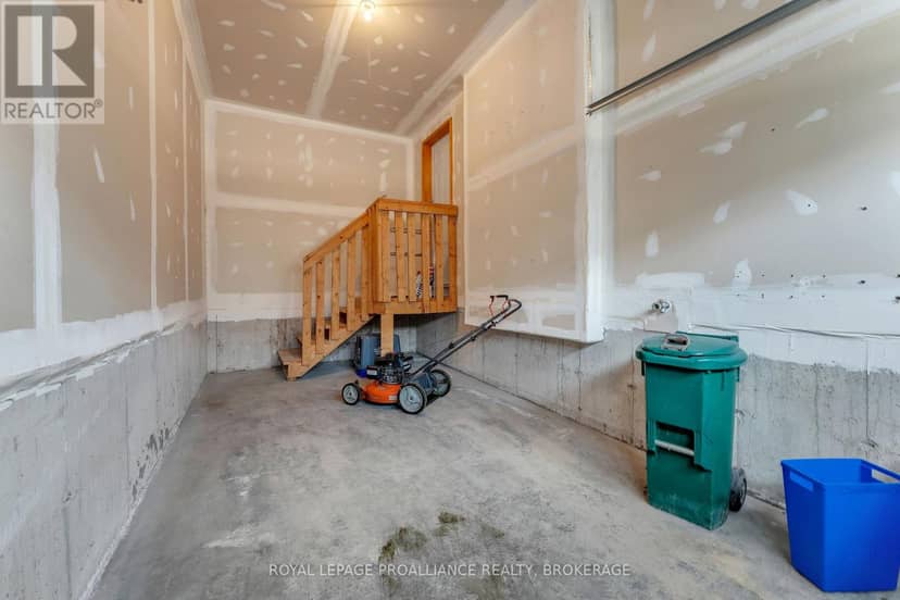 792 Newmarket Lane — photo 35 of 40