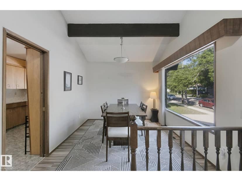 10807 54 AV NW — photo 13 of 40