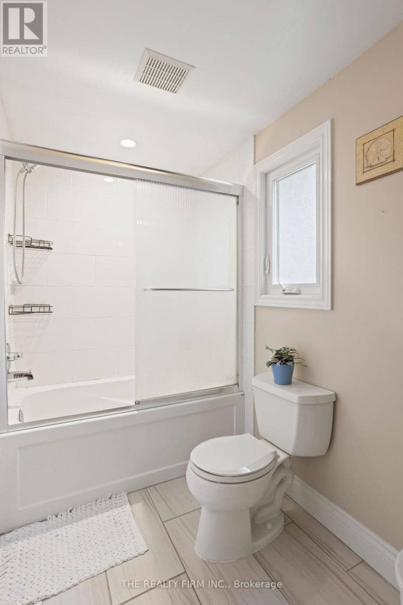 22 Milford Crescent — photo 30 of 40