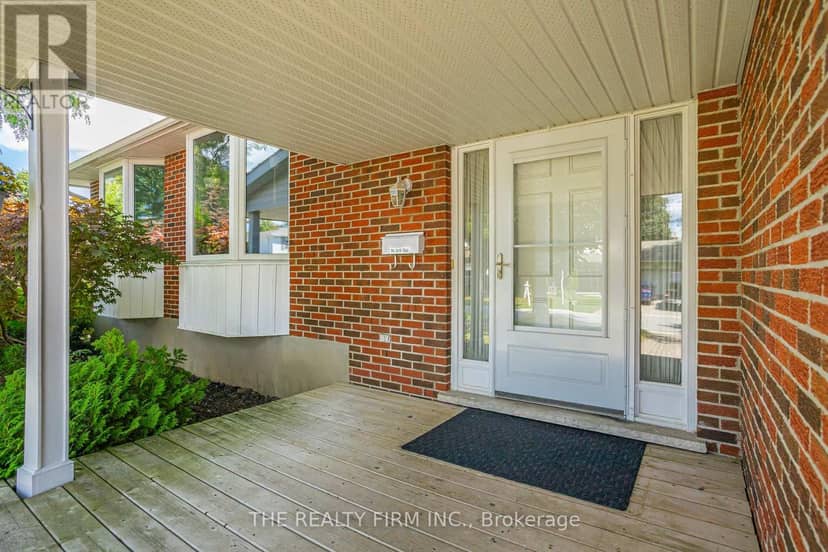 22 Milford Crescent, London North, photo 5
