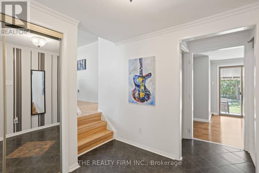 22 Milford Crescent, London North, photo 7