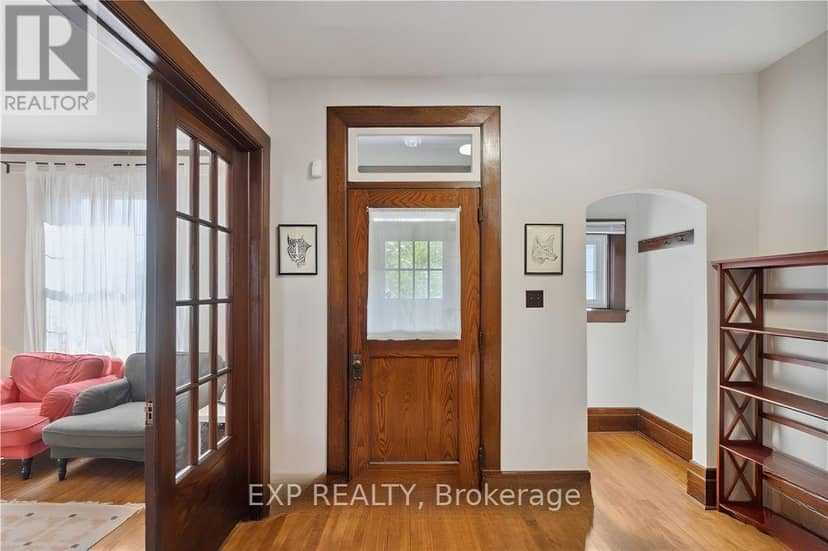 347 St. Patrick Street — photo 3 of 31
