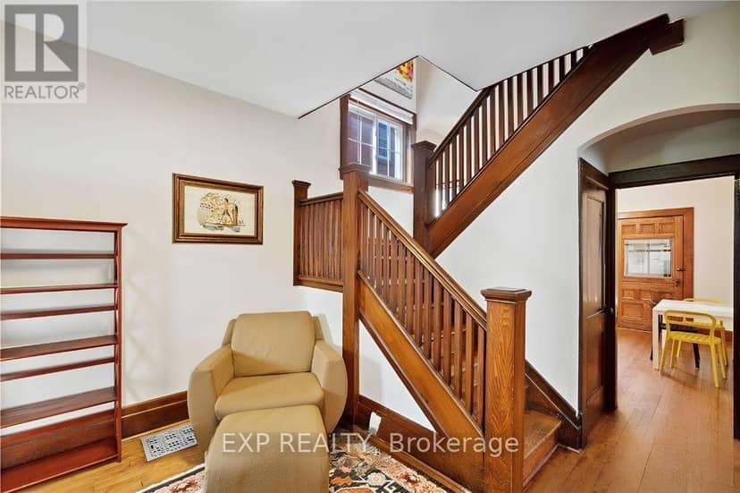 347 St. Patrick Street — photo 4 of 31