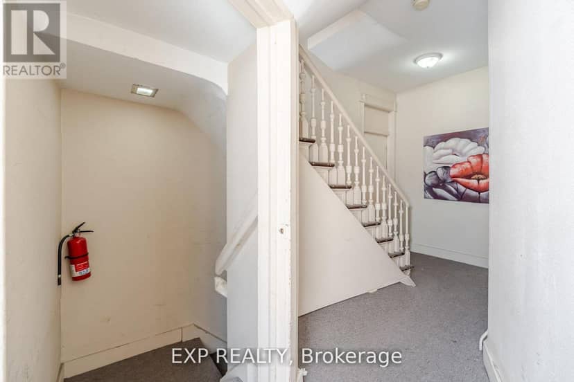 88 Maclaren Street — photo 20 of 40