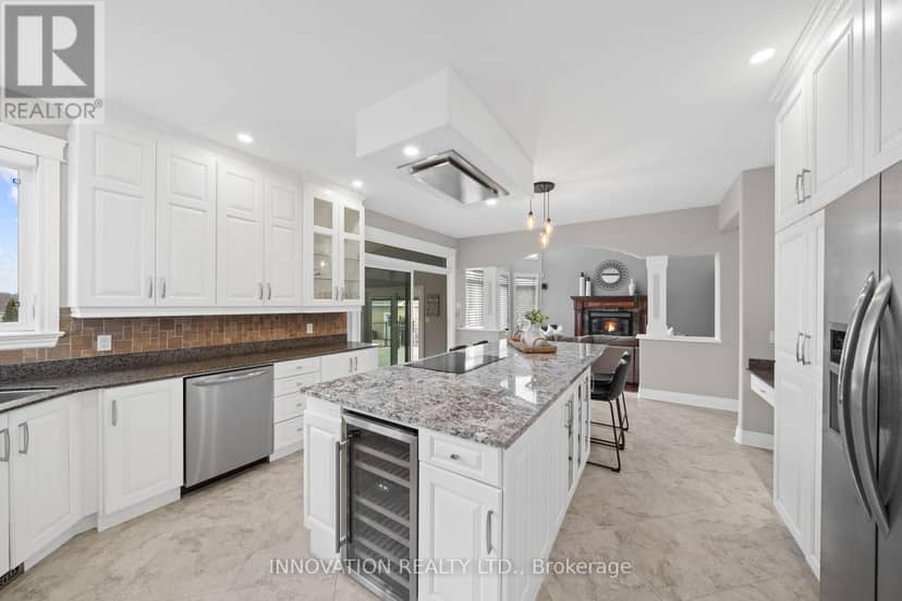 6635 Old Forest Drive — photo 11 of 40