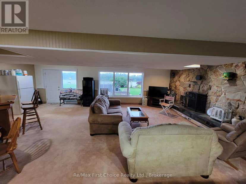 602 River Avenue E — photo 17 of 34
