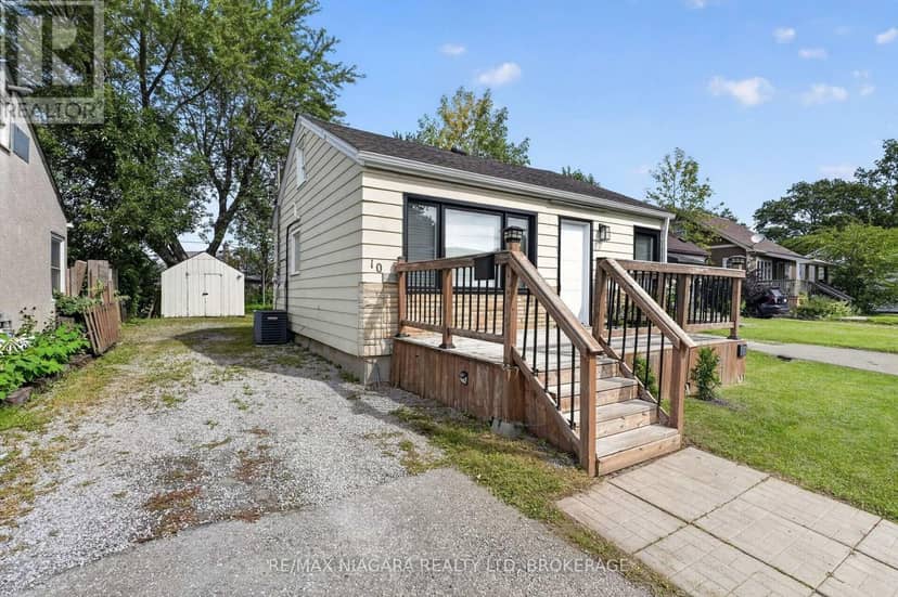 10 Churchill Avenue — photo 3 of 40