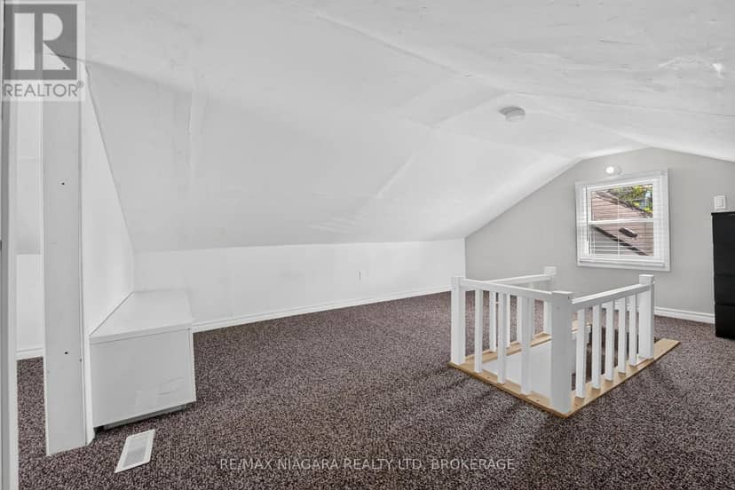 10 Churchill Avenue — photo 31 of 40