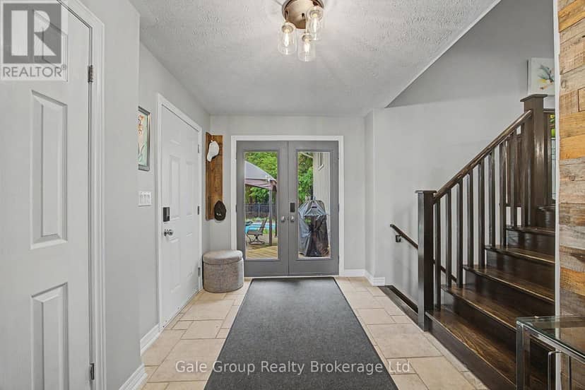 65 Wintergreen Crescent — photo 15 of 40