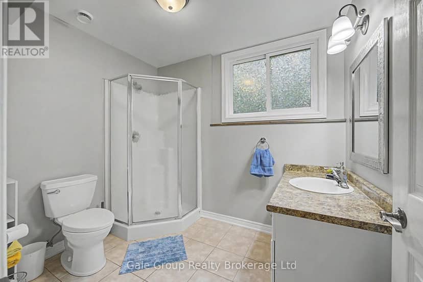 65 Wintergreen Crescent — photo 32 of 40
