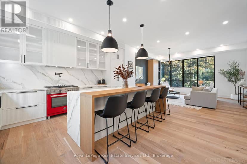 480 Scarsdale Crescent — photo 10 of 40