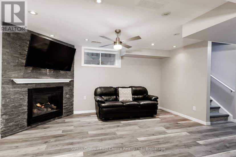 21 Brown Street — photo 19 of 40