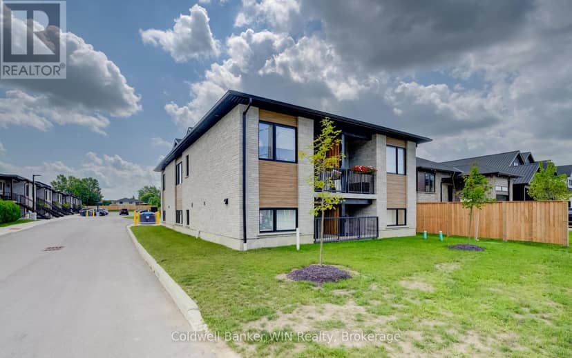3 - 440 Wellington Street E, Wellington North, photo 3