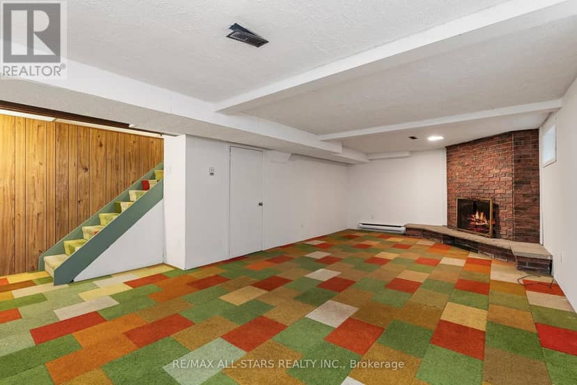 11 Gillbank Crescent — photo 37 of 40