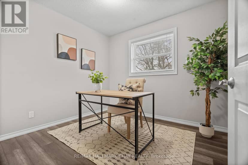 4 - 1 Olive Crescent — photo 17 of 40